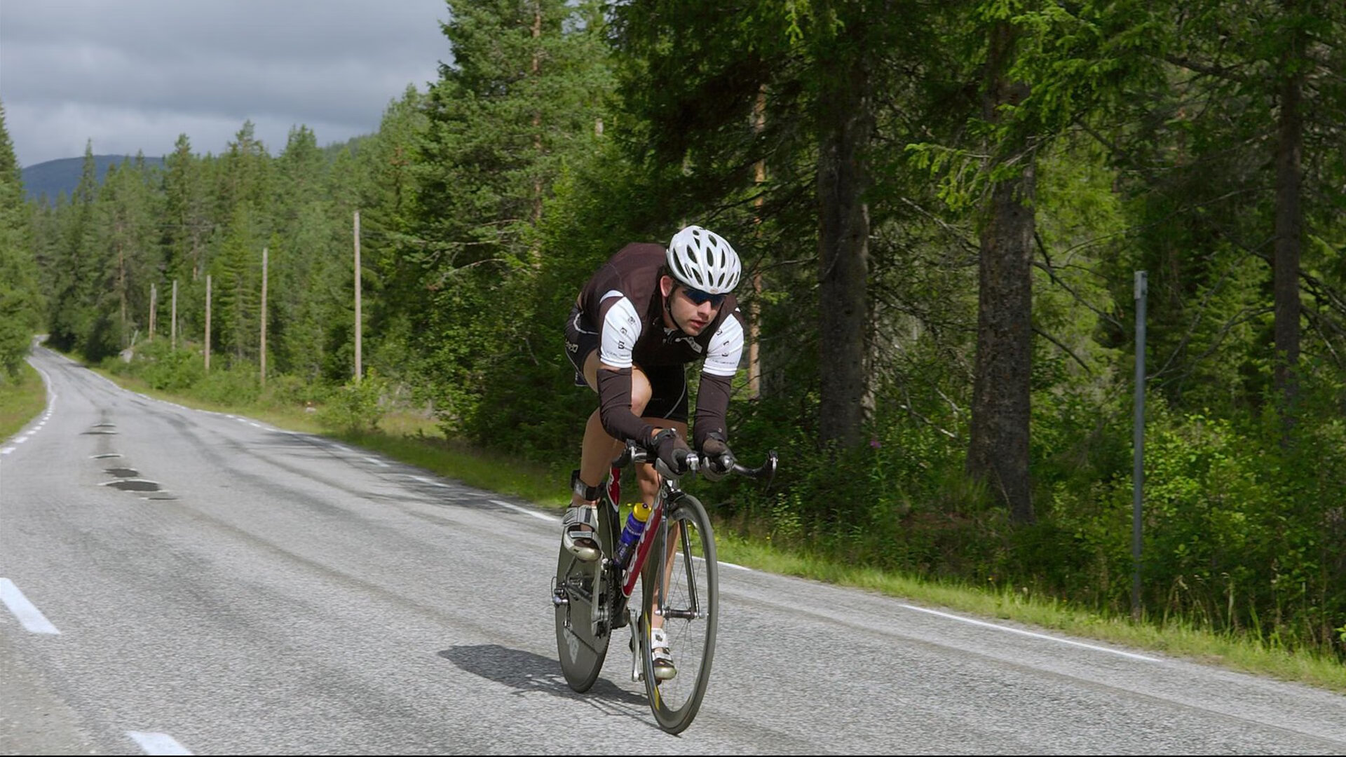 利物浦与某年轻后卫传绯闻,补强防线未雨绸缪,利物浦顶级后卫