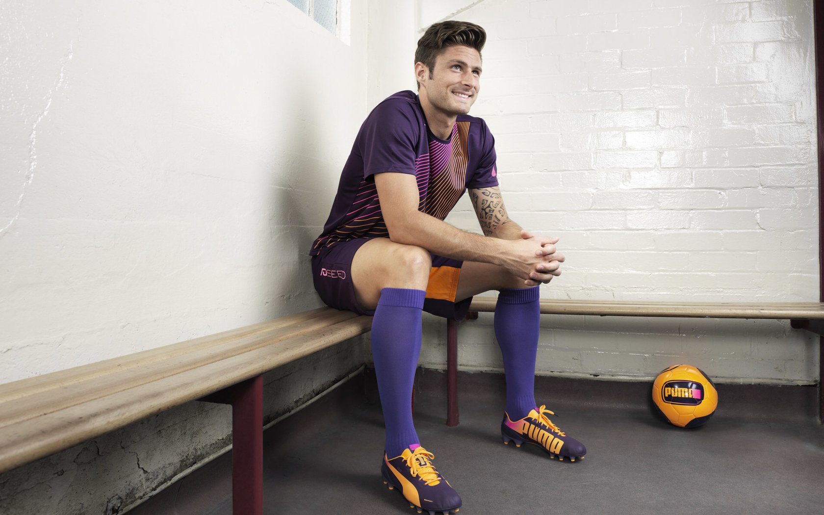 中国足球联赛赛事直播观众互动体验升级，中国足球队比赛直播全程